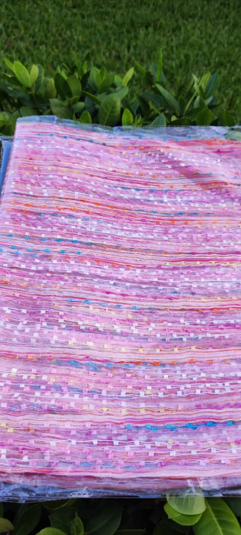 Foulard Soyeux Floral respirant et léger Diverses Couleurs