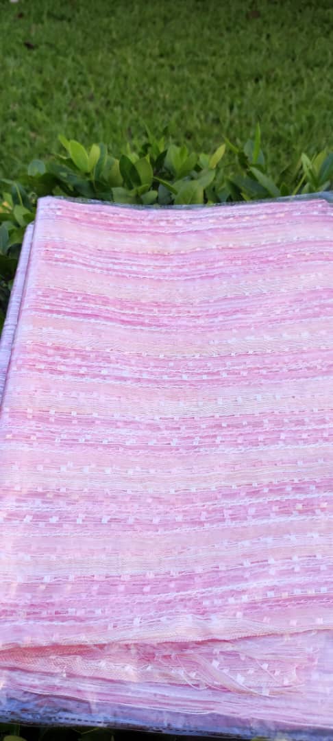 Foulard Soyeux Floral respirant et léger Diverses Couleurs