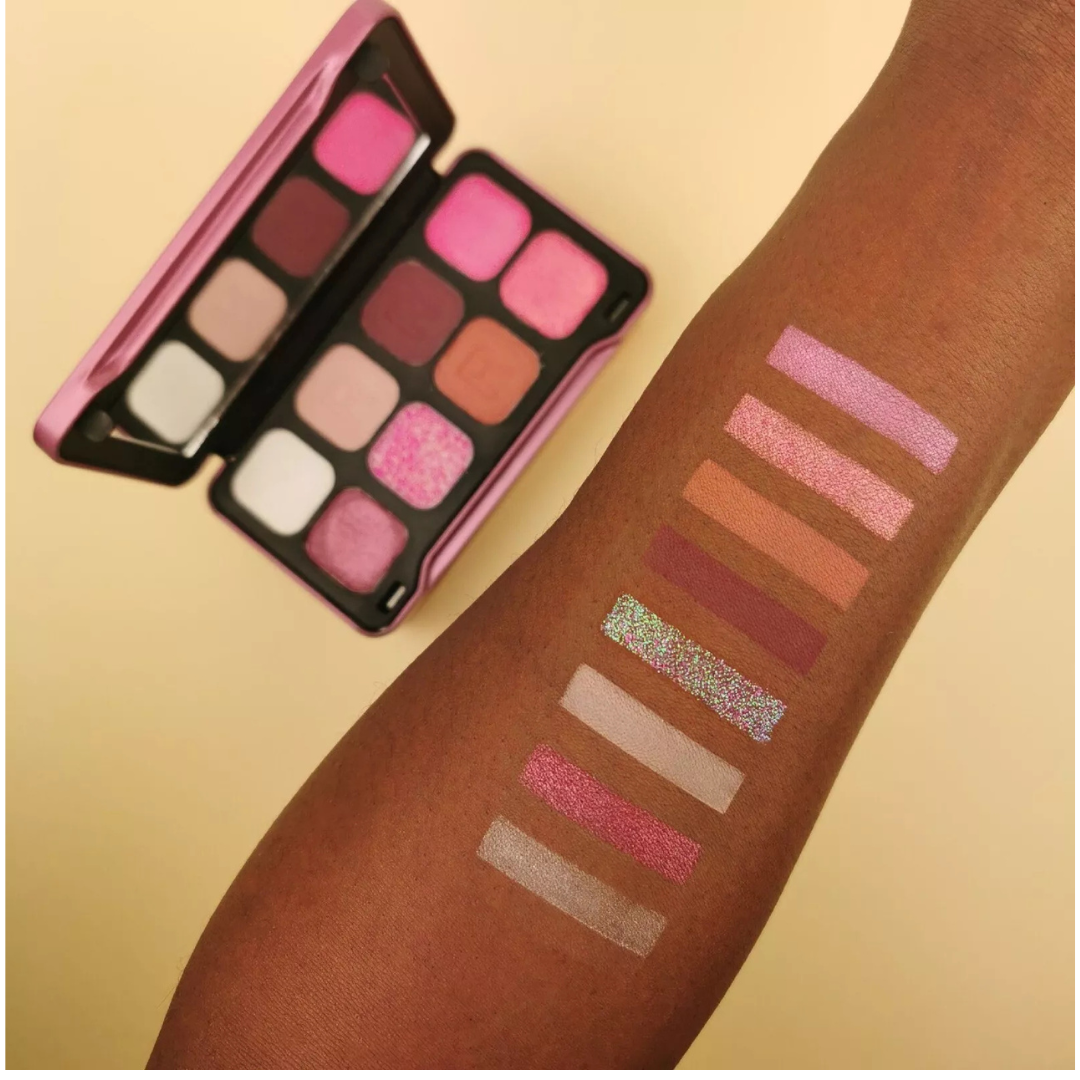 Palette fard à paupière Dynamique 8 teintes  Revolution Forever
