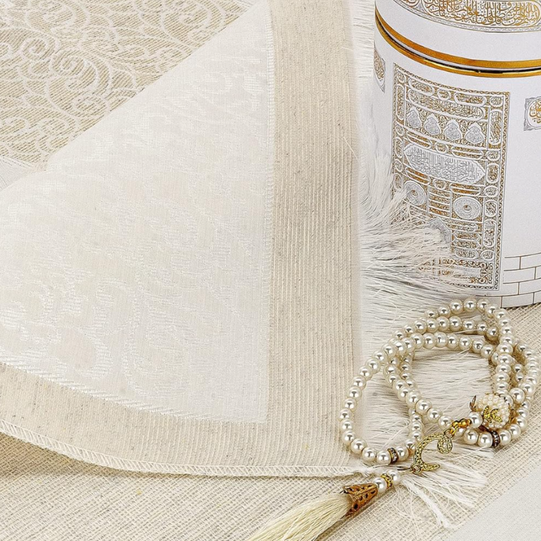 Coffret prière -Tapis/ Chapelet  Diverses Couleurs et variantes