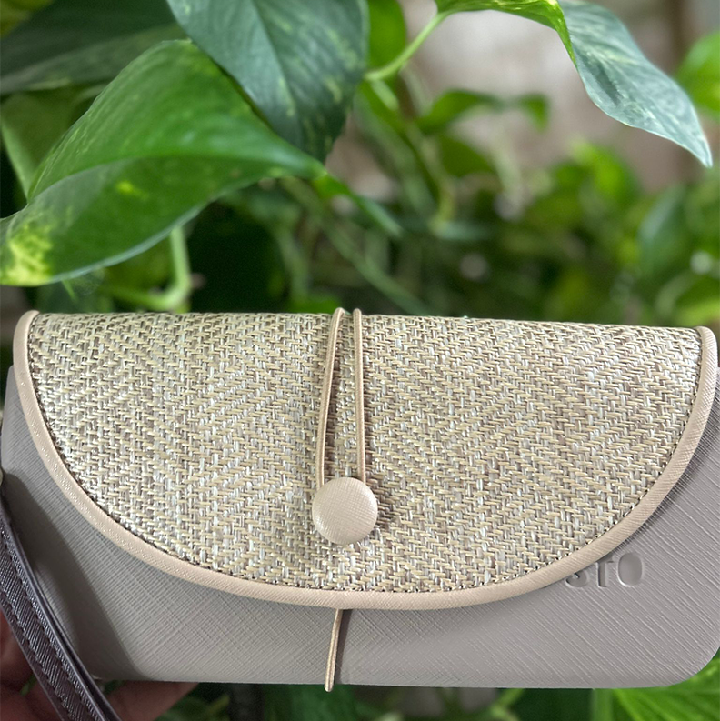 Pochette Ju'stO avec coque en plastique Diverses Variantes